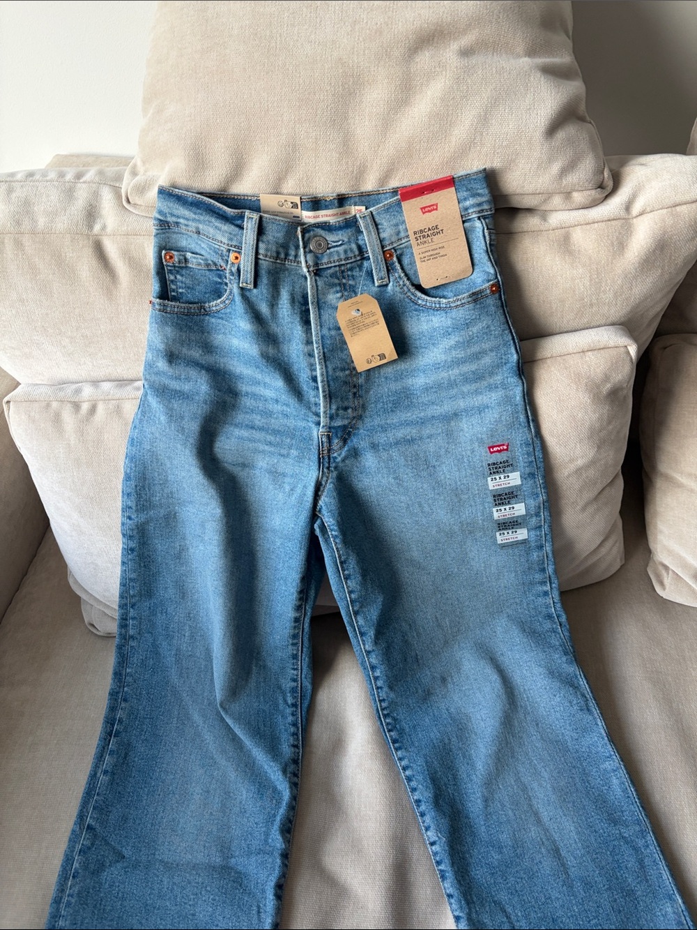 Levi's Ribcage Straight Jeans